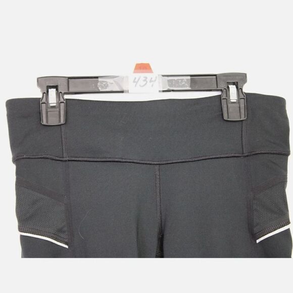 ATHLETA Womens Size X-Small Stride Capri Leggings Black Reflective Media Pocket - Picture 4 of 7